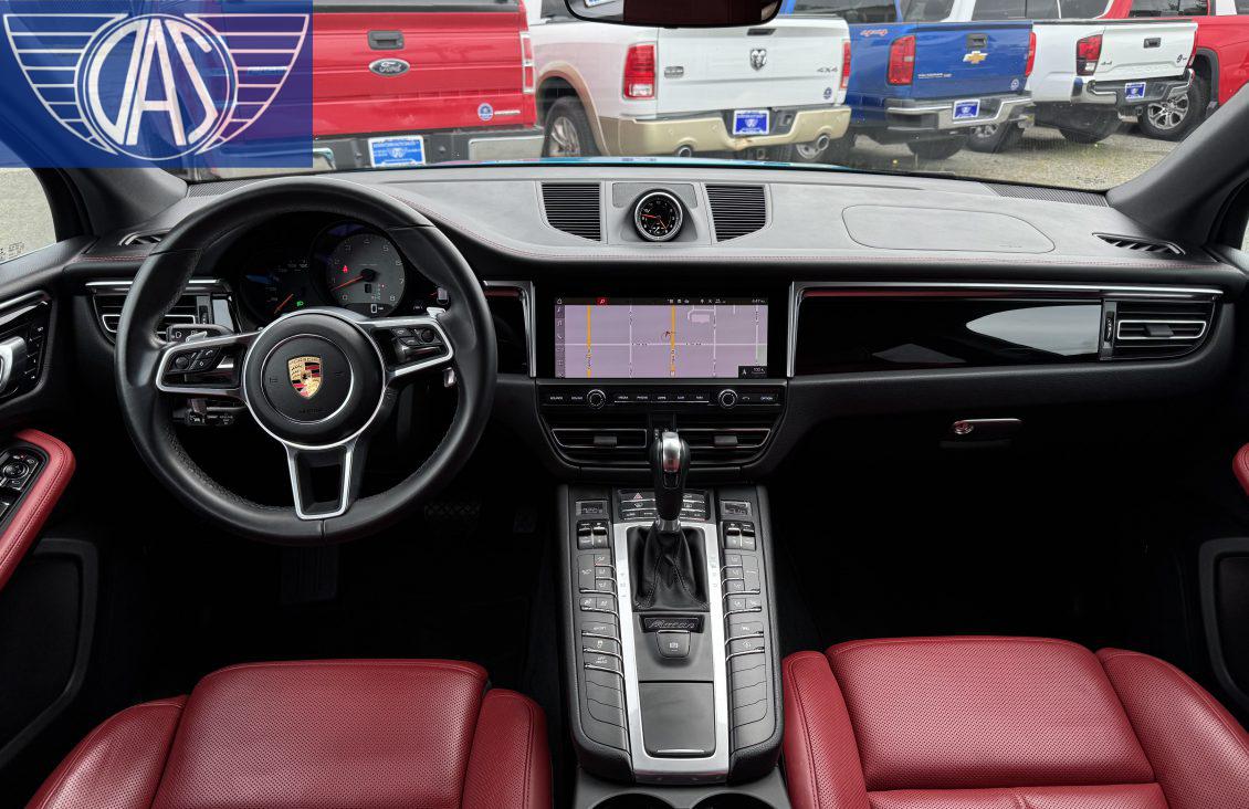 Image 10 of Porsche Cayenne '2020