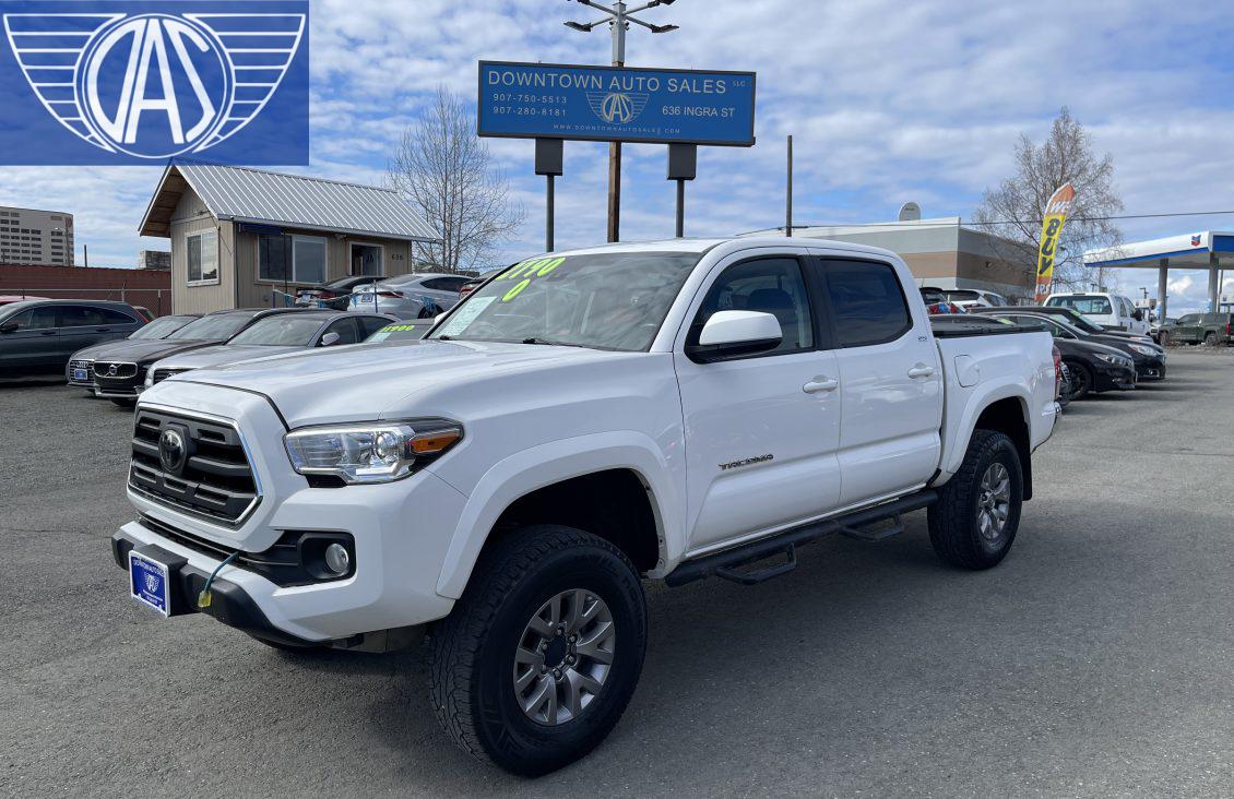 2019 TOYOTA Tacoma SR5