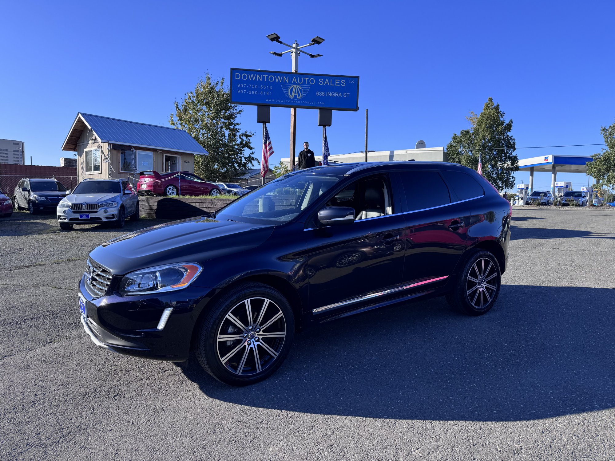 2017 VOLVO XC60 Inscription