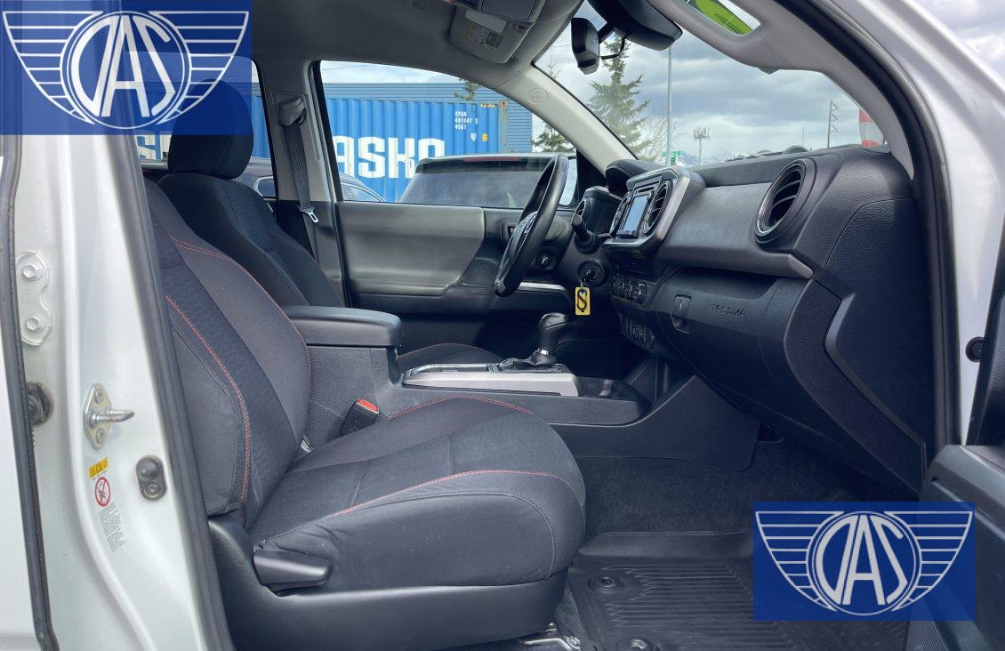 2019 TOYOTA Tacoma SR5 — photo 6