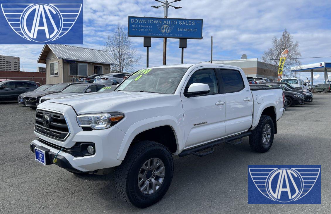 2019 TOYOTA Tacoma SR5 — photo 1