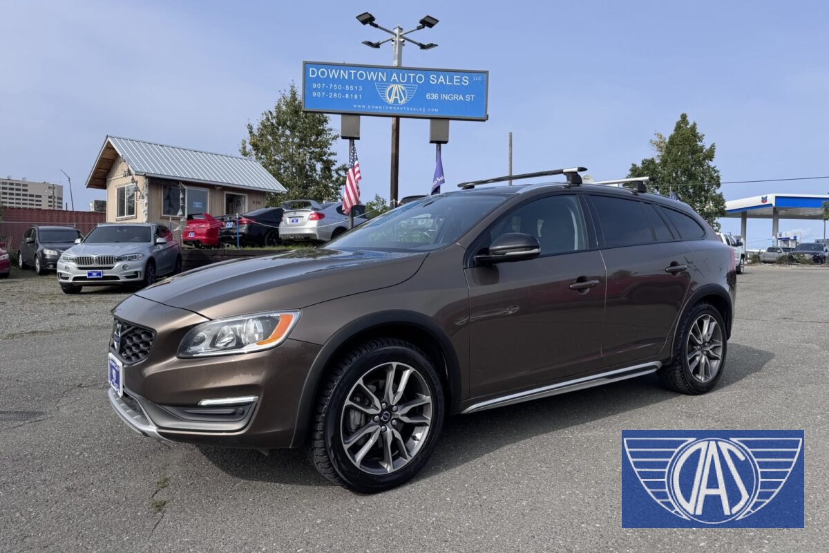 2016 VOLVO V60 Cross Country T5 AWD — photo 1