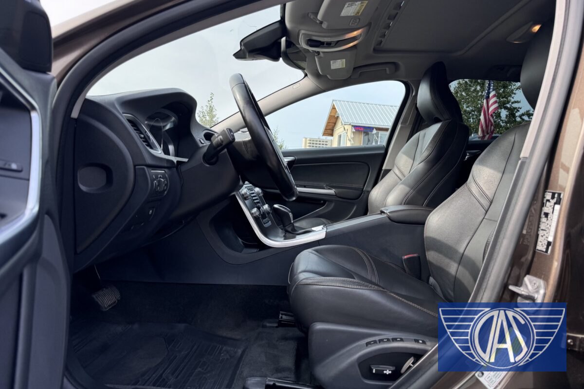 2016 VOLVO V60 Cross Country T5 AWD — photo 9