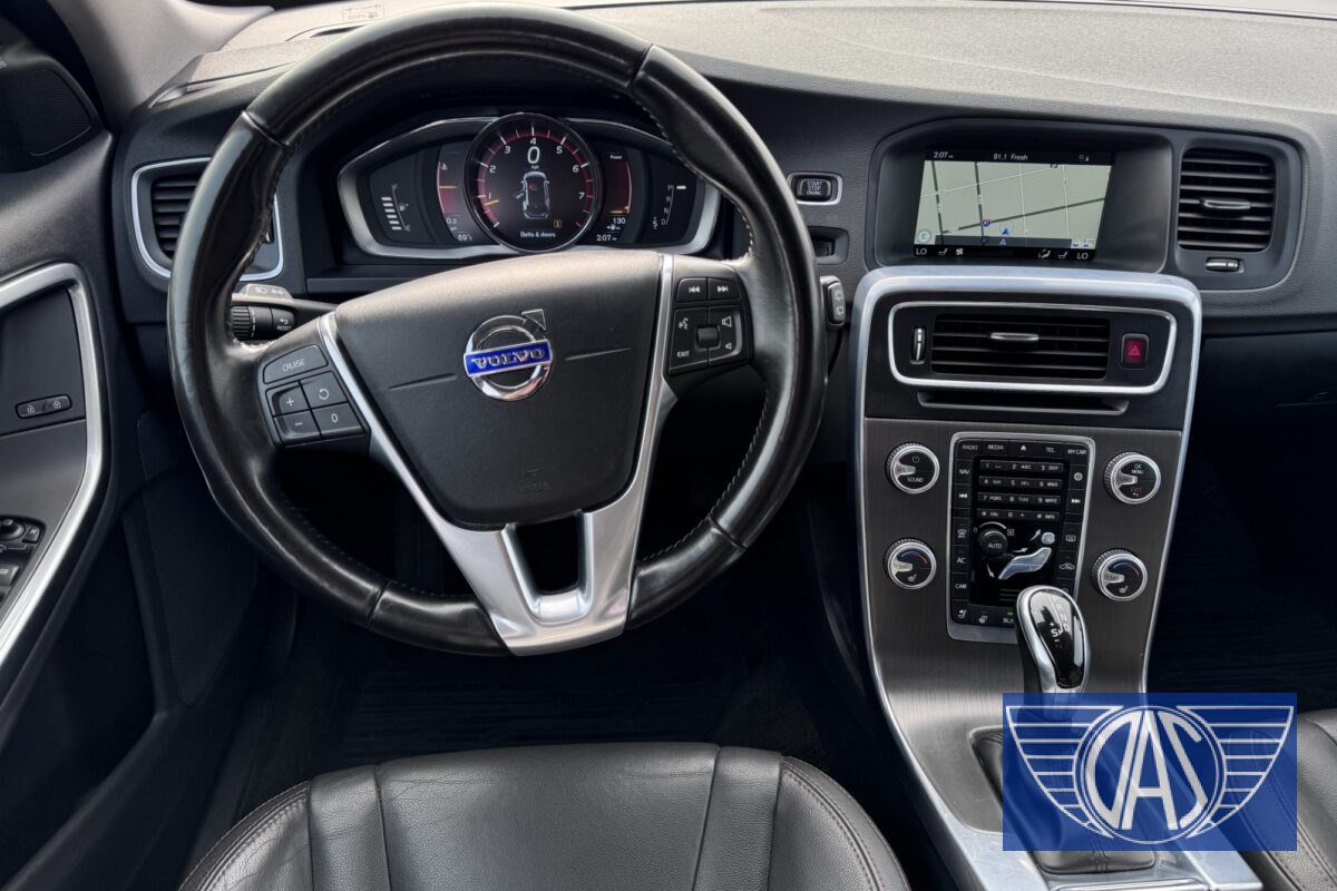 2016 VOLVO V60 Cross Country T5 AWD — photo 12