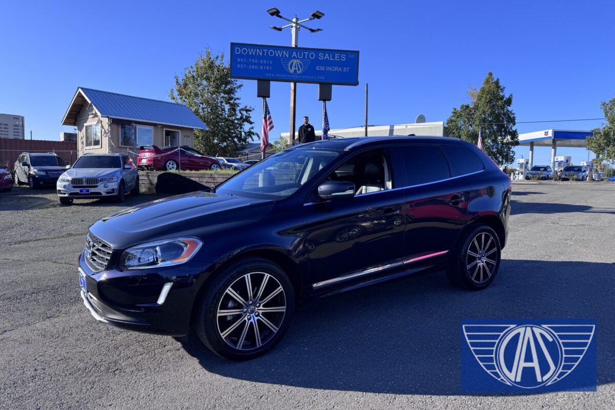 2017 VOLVO XC60 Inscription — photo 1