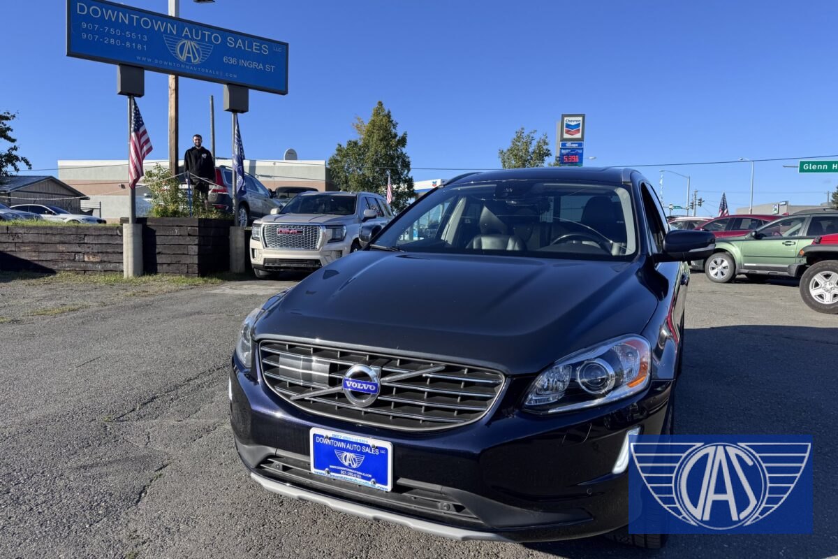 2017 VOLVO XC60 Inscription — photo 2