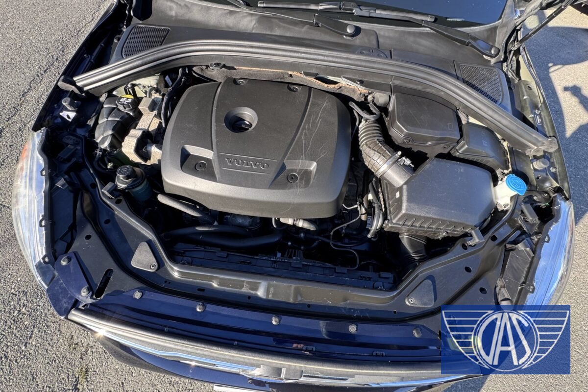 2017 VOLVO XC60 Inscription — photo 8