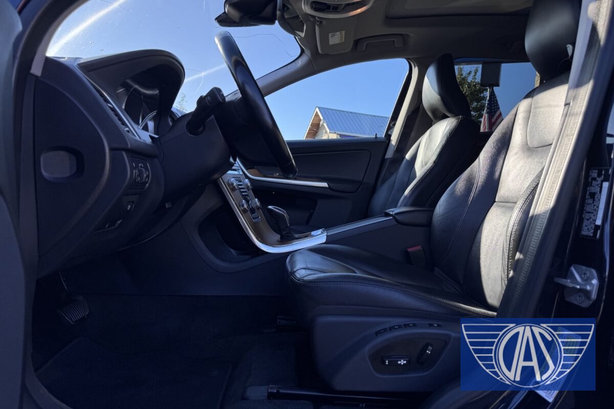 2017 VOLVO XC60 Inscription — photo 9