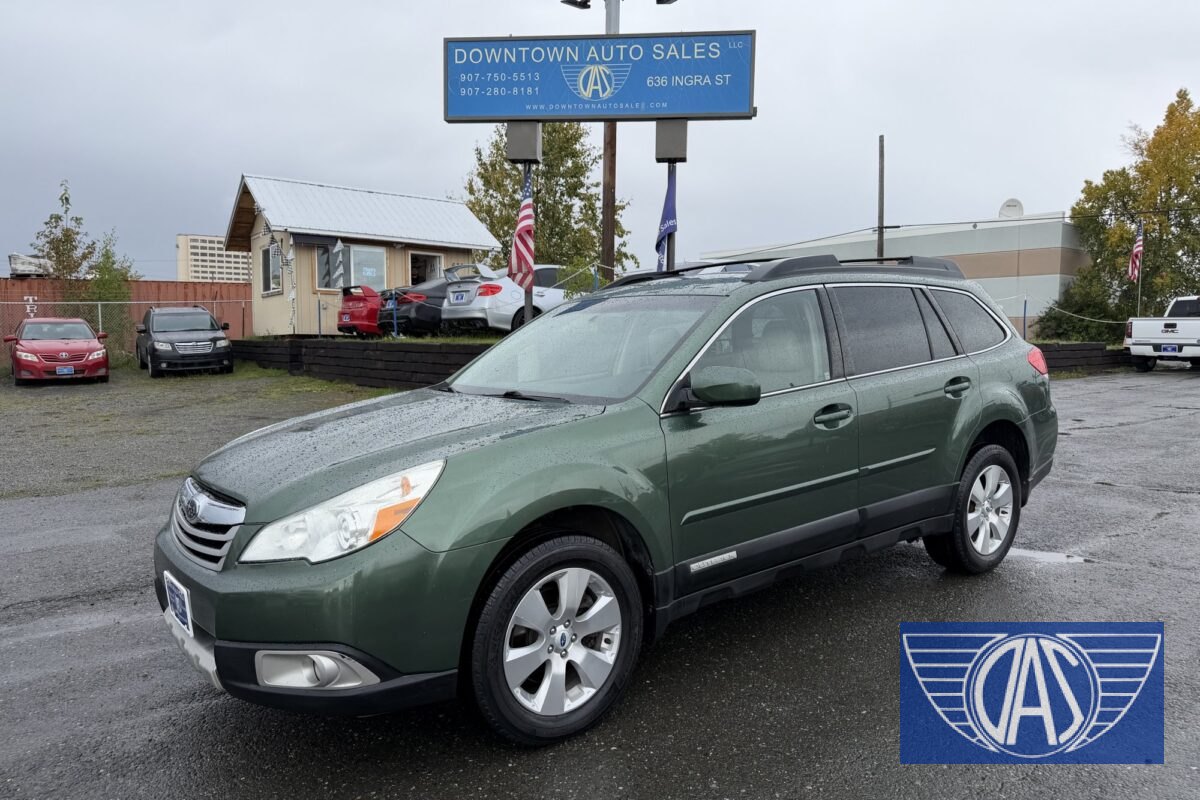 2012 SUBARU Outback AWD Limited — photo 1