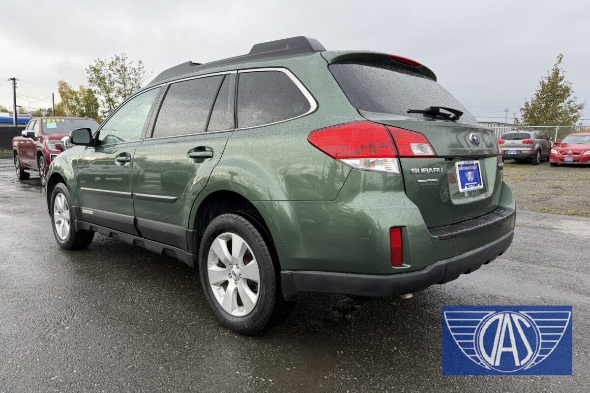 2012 SUBARU Outback AWD Limited — photo 5